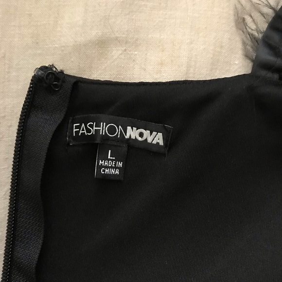 Feather Straps Black Party Gown - Picture 10 of 11